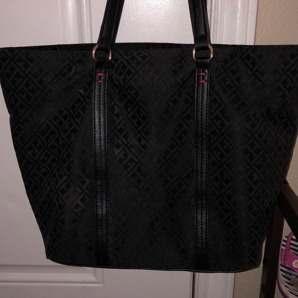 tommy hilfiger purse - Picture 2 of 4